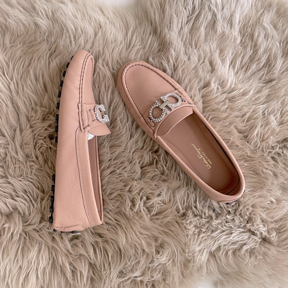 Salvatore Ferragamo Rhinestone Leather Driving Loafers Moccasins Amaretti Blush - Picture 7 of 13